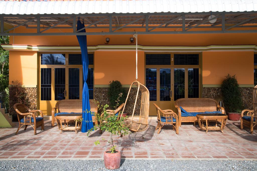 קמפוט Nomads Guesthouse מראה חיצוני תמונה