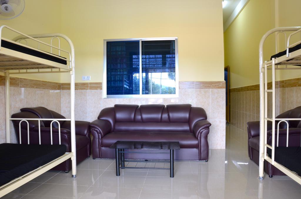 קמפוט Nomads Guesthouse מראה חיצוני תמונה