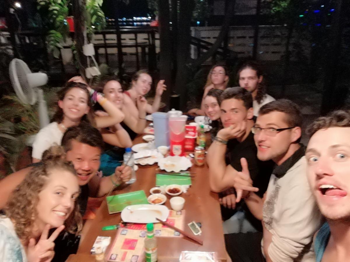 קמפוט Nomads Guesthouse מראה חיצוני תמונה