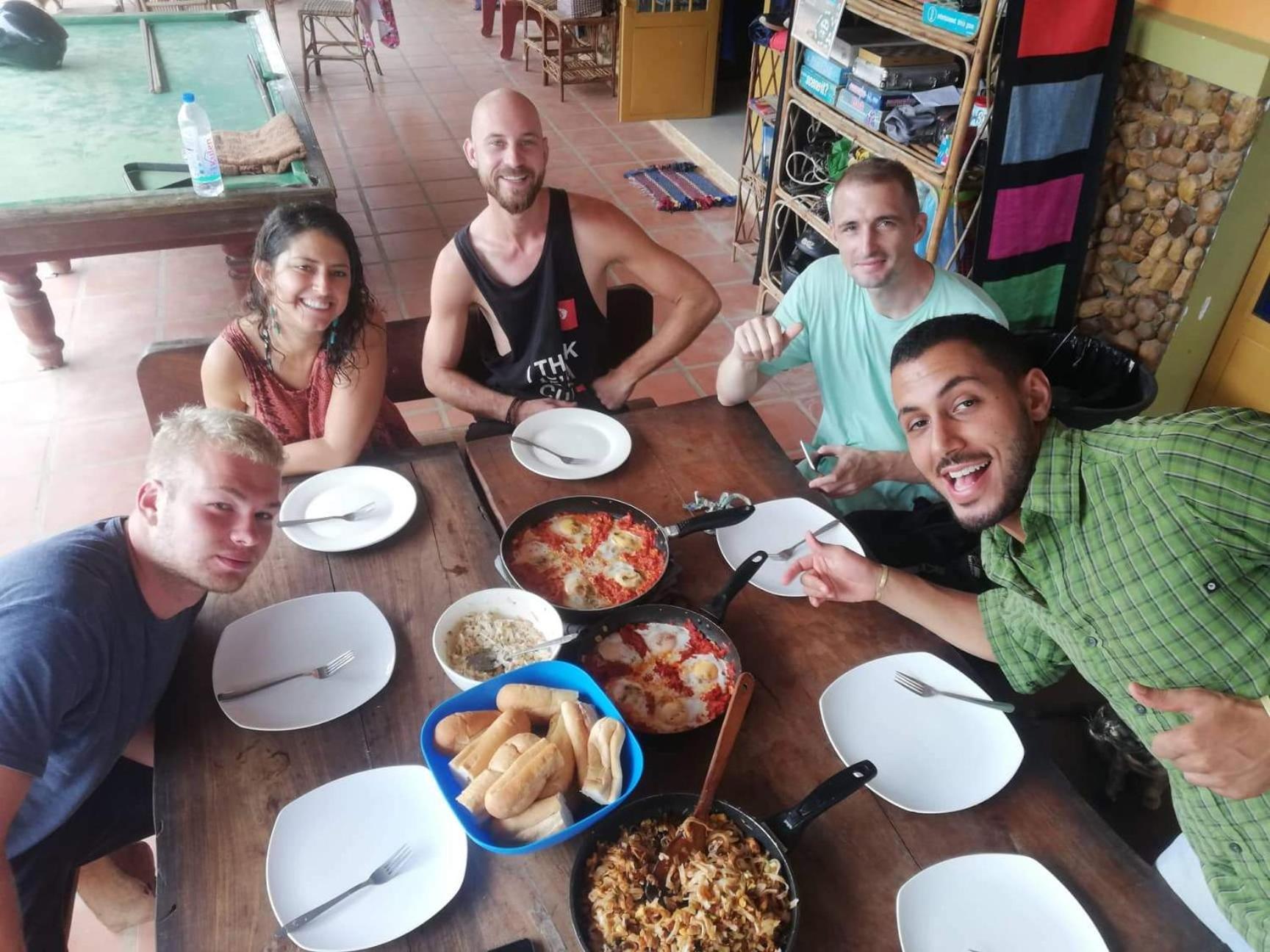קמפוט Nomads Guesthouse מראה חיצוני תמונה